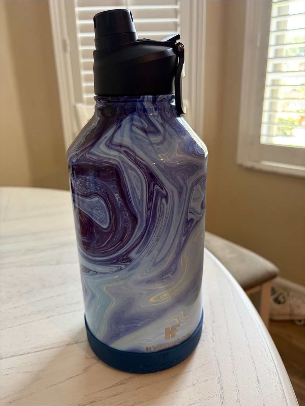 Marbled Purple Insulated Water Bottle with Black Flip Lid